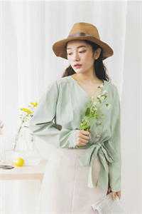 七零穿书穿两本？我选反派当男主完结版