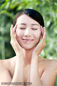 两个病秧子？其实是满级大佬双排全局