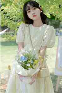 穿成碰瓷男主怀孕上位的心机女配by