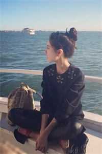 皑皑白雪伴年月短篇