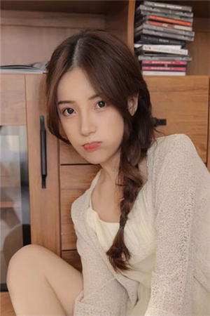 晚来相思空自叹列表