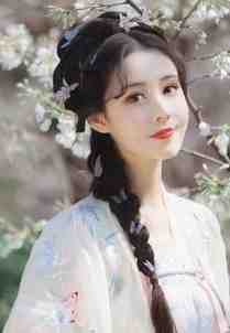 我一哭，男友他哥就要和我结婚在线