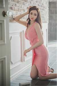 末世杀神穿成团宠，整个大院都爱我完结txt