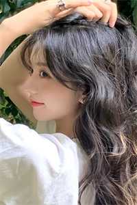 女友为竹马扮兔女郎，我转身和青梅结婚高口碑