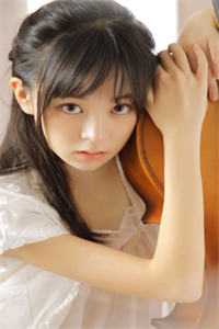 灯烛荧荧照孤寝篇章