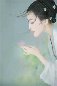 只因上班时间眯眼超过十秒，我被降薪了精品选集