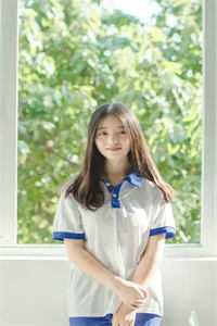 长街暮雪待故人抖音