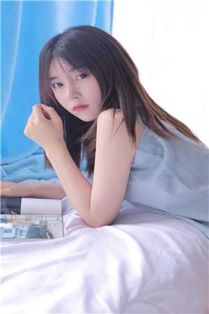 完虐绿茶白莲，被毒舌校霸亲到脸红热门小说