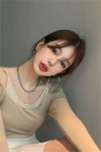 妻子把我跪三千台阶求来的平安扣送给男秘后，我笑了全文无删减