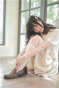 梨枝空映月，不见旧人归爆火全网