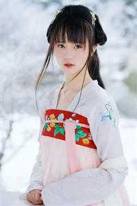 蛇妖柔弱不能自理，全靠王爷阳气续命最新热门小说