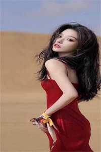 山海相逢月下归精彩