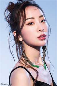 假千金拿钱跑路后，疯批弟弟杀疯了无广告