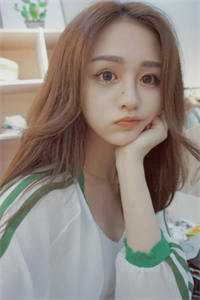 毕业旅行班花提出投喂野生棕熊，全班成了小点心目录