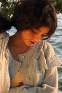 她葬于盛夏的雪无删减版