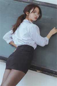 于暗夜窥见情深爆款热文